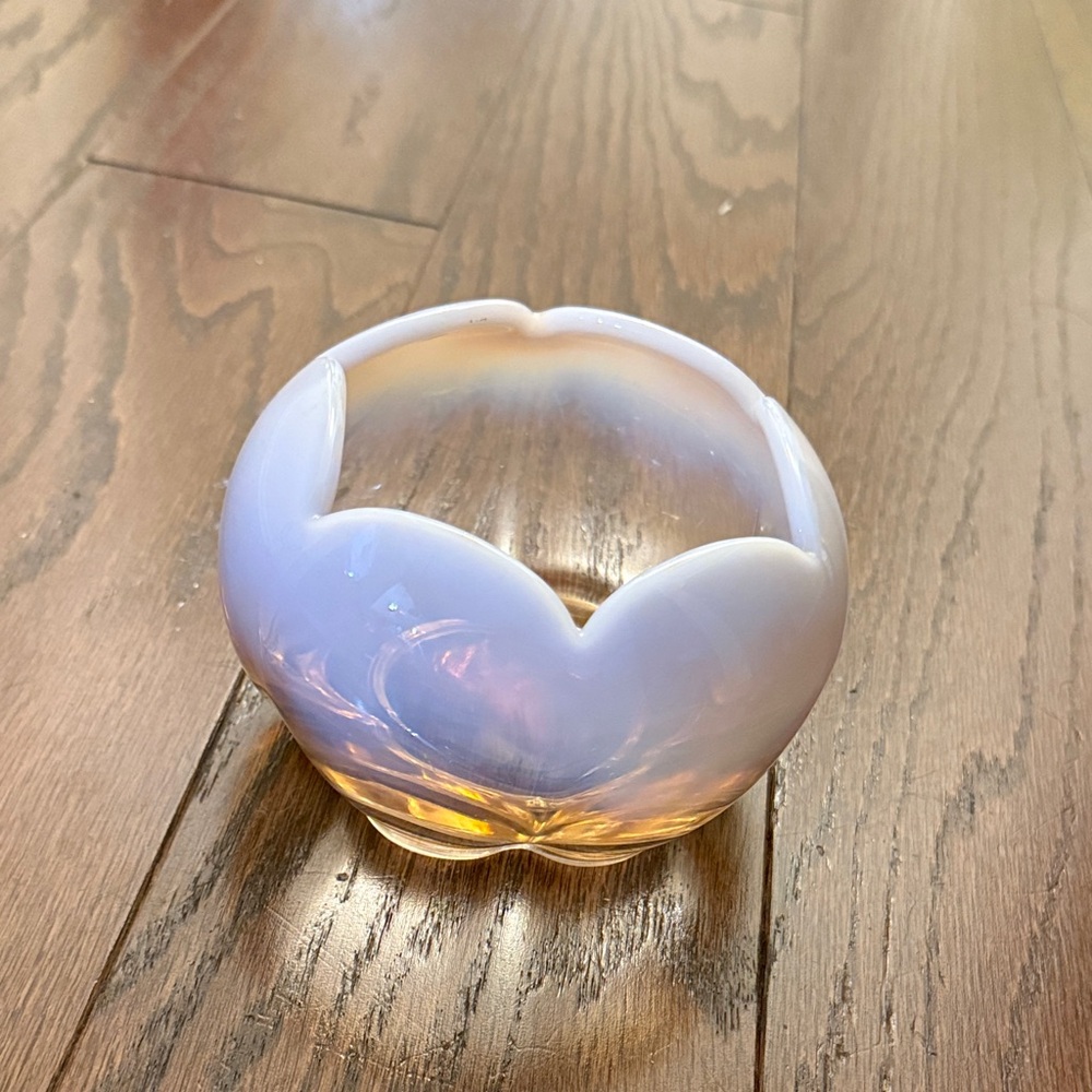 Iridescent pink and light pink Glass Bowl Fenton